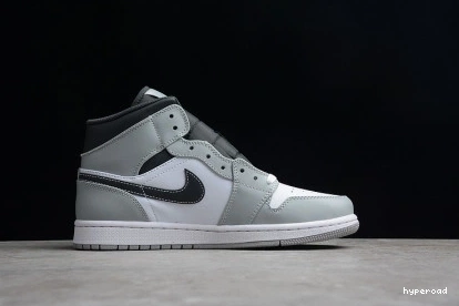 Hyperoad Jordan Grey” Smoke Air 1 “Light Mid 0706
